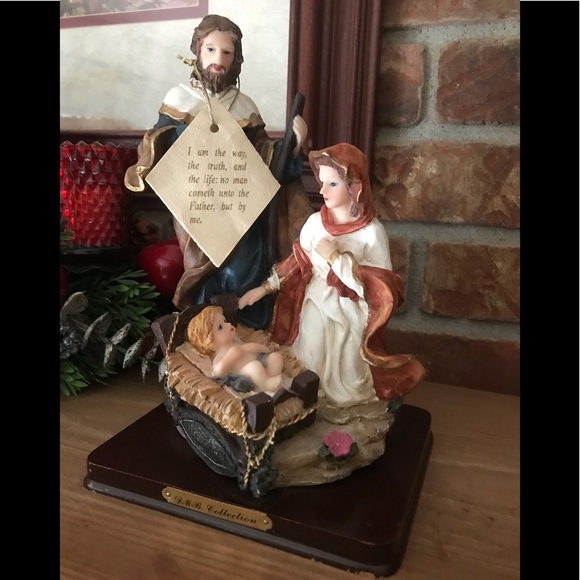 ❤️Vintage Hand Carved Nativity Collectors Edition Sculpture - Picture 1 of 11